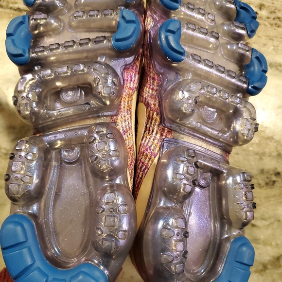**SOLD**Vapormax flyknit - Picture 3 of 9